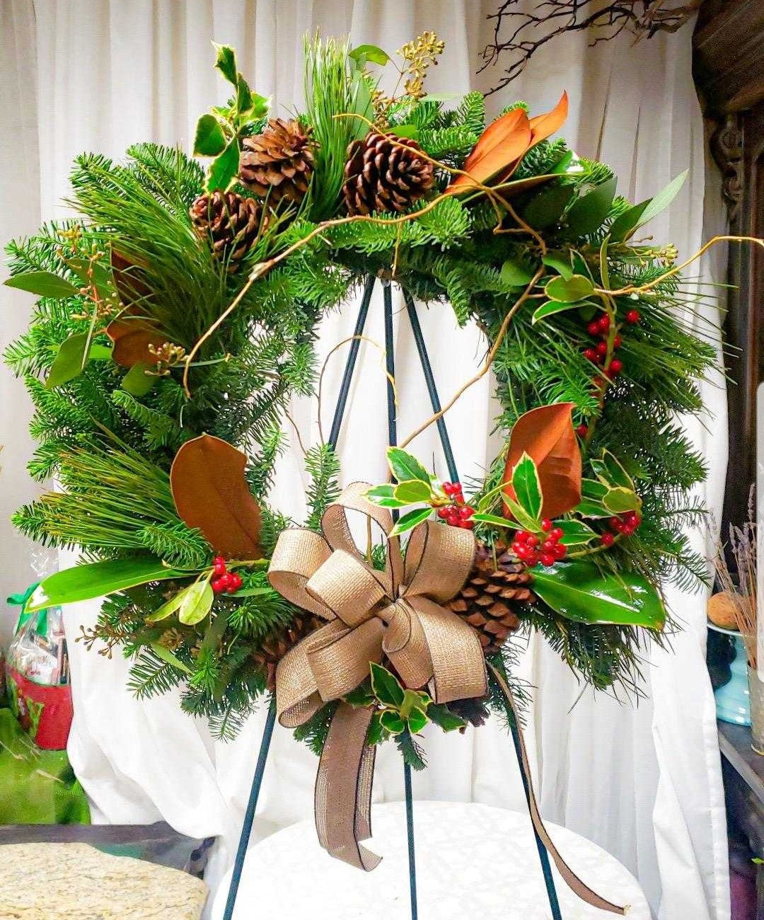 Holiday Wreath – AZAR FLRST INC/NEWPORT BEACH FLRST & GDN, Irvine CA