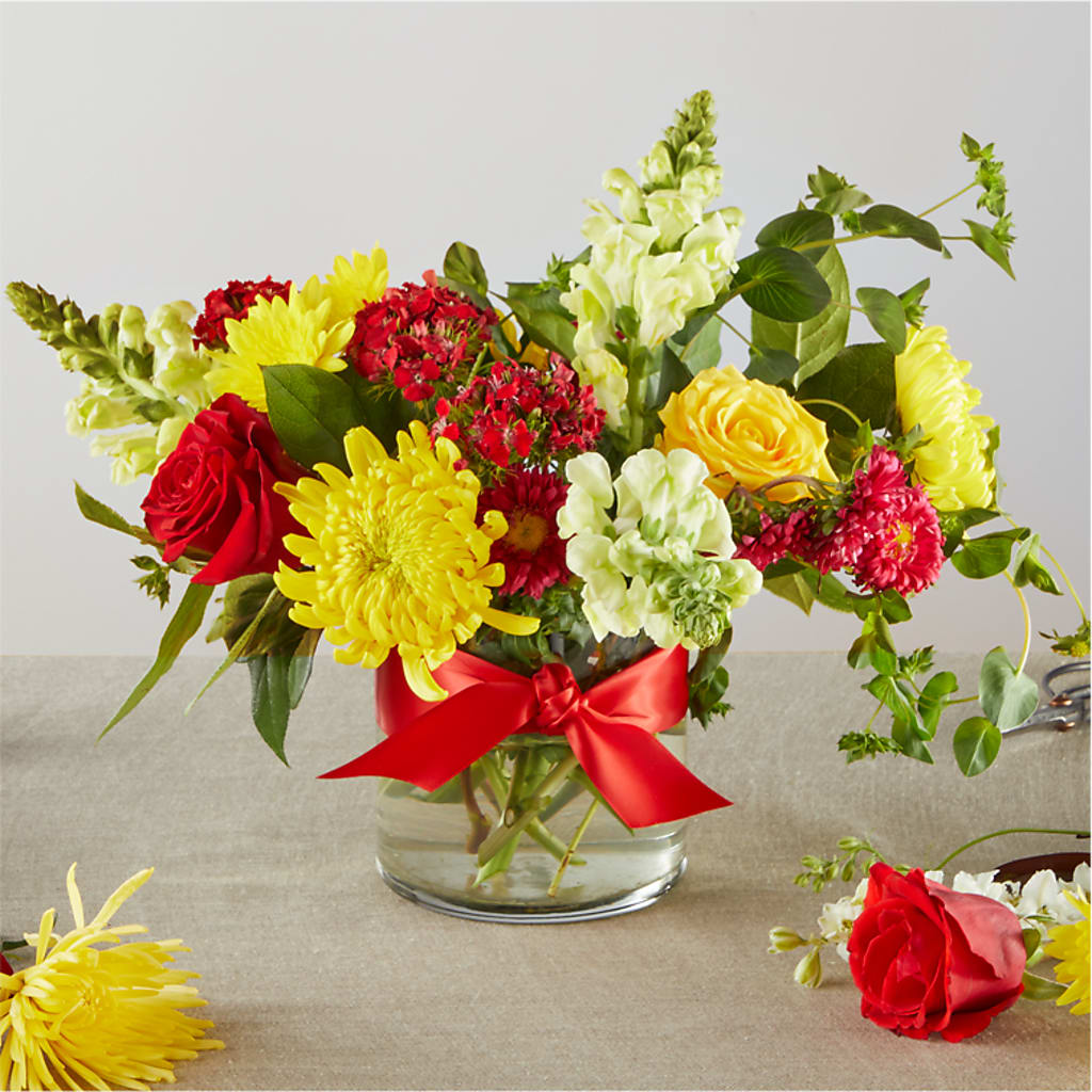 Lucky Lantern - A Florist Original – AZAR FLRST INC/NEWPORT BEACH FLRST & GDN, Irvine CA