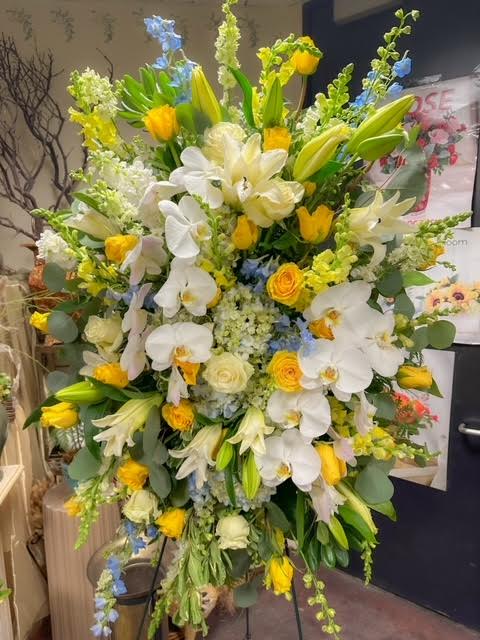 Serenity Bloom Standing Spray – AZAR FLRST INC/NEWPORT BEACH FLRST & GDN, Irvine CA