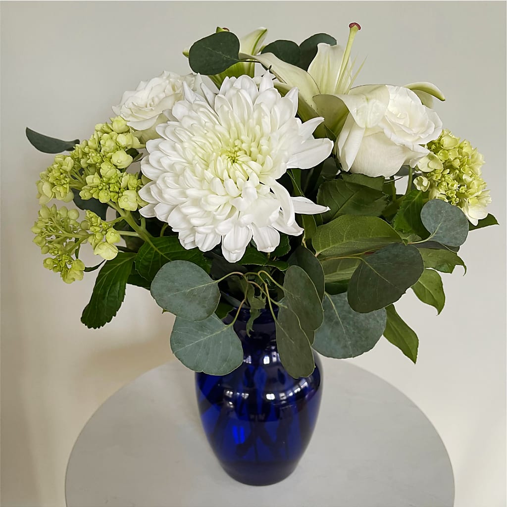 Snowy Dreams Bouquet – AZAR FLRST INC/NEWPORT BEACH FLRST & GDN, Irvine CA
