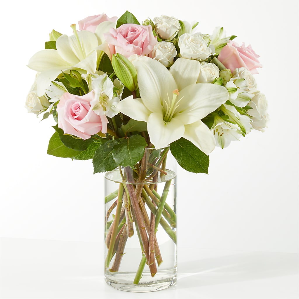 Kindhearted Bouquet – AZAR FLRST INC/NEWPORT BEACH FLRST & GDN, Irvine CA