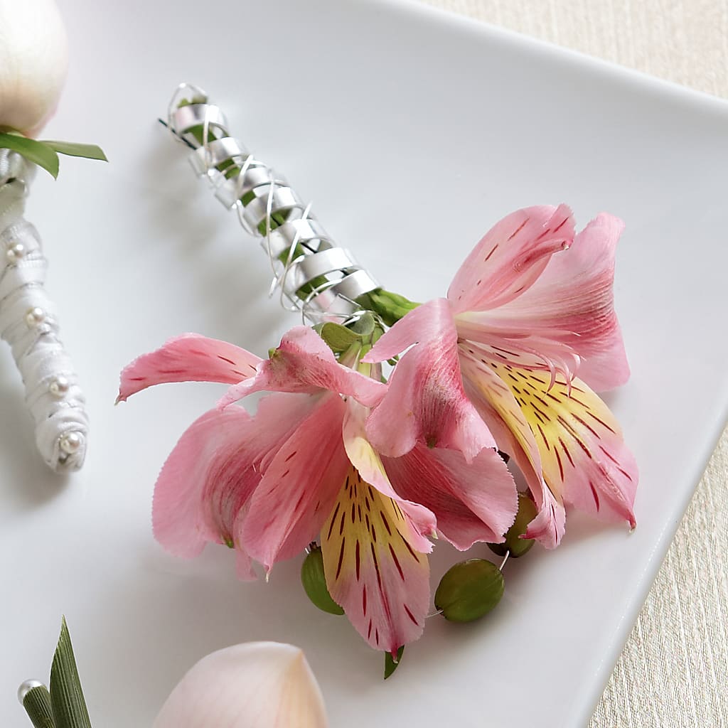 Pink Peruvian Lily Boutonniere – AZAR FLRST INC/NEWPORT BEACH FLRST & GDN, Irvine CA