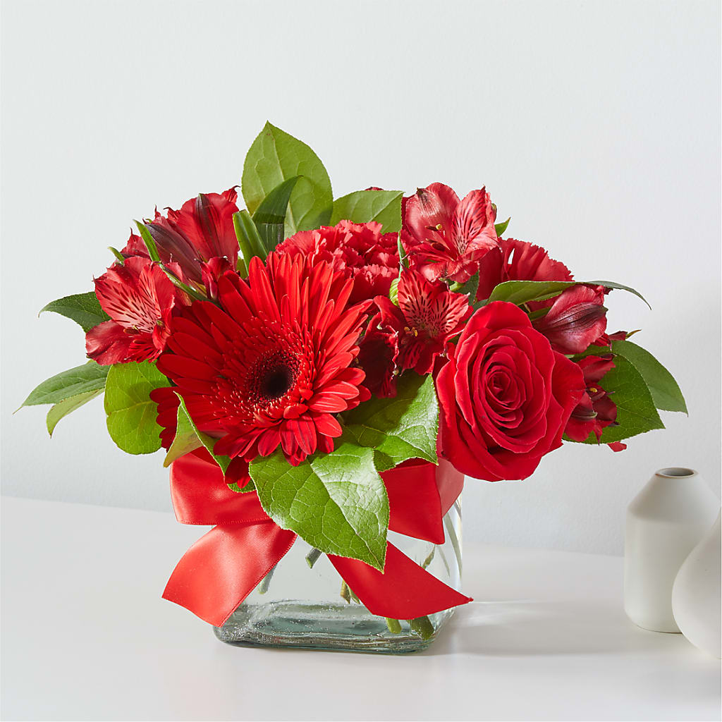 Red Hot Bouquet – AZAR FLRST INC/NEWPORT BEACH FLRST & GDN, Irvine CA