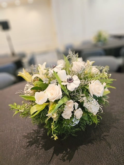 Anemoneh Noor (Flower of Light)