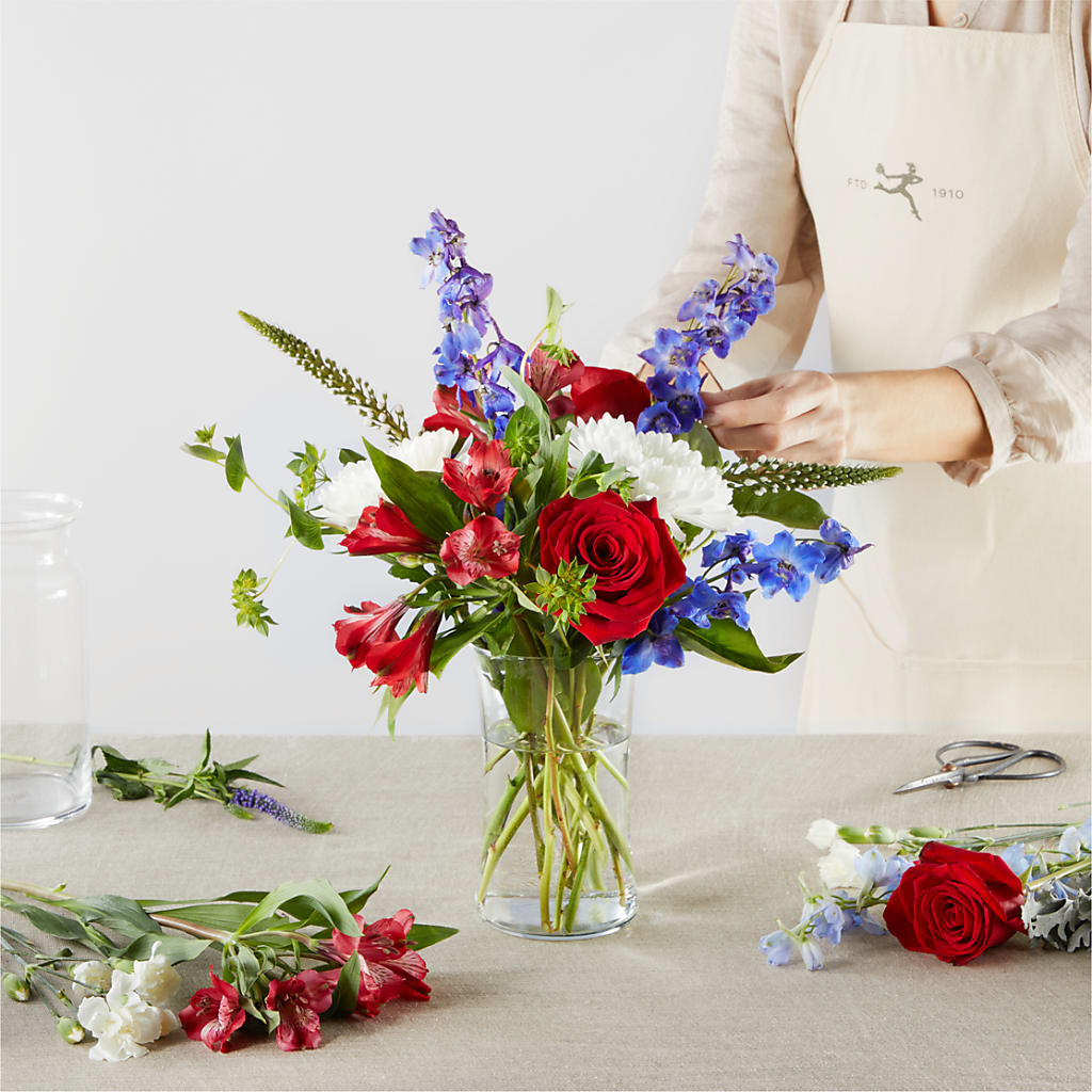 Star Spangled - A Florist Original – AZAR FLRST INC/NEWPORT BEACH FLRST & GDN, Irvine CA