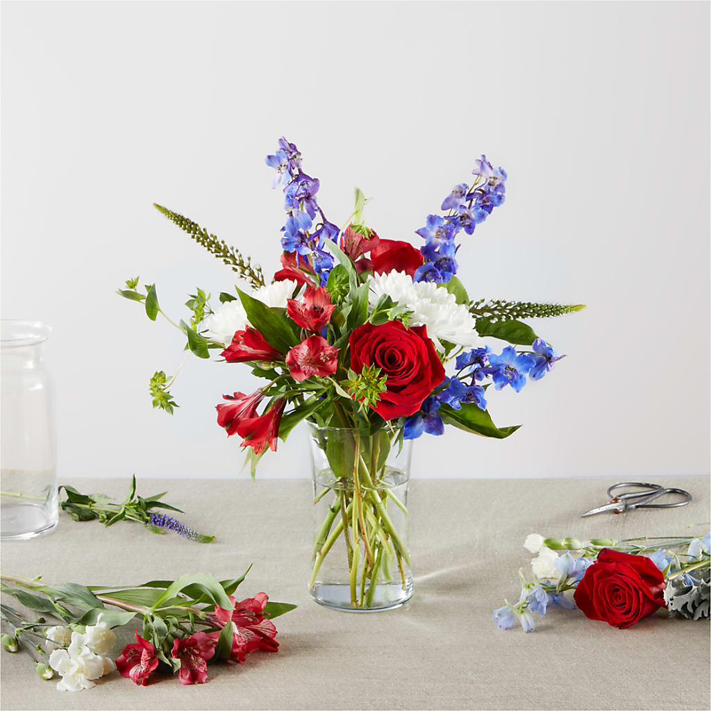 Star Spangled - A Florist Original – AZAR FLRST INC/NEWPORT BEACH FLRST & GDN, Irvine CA