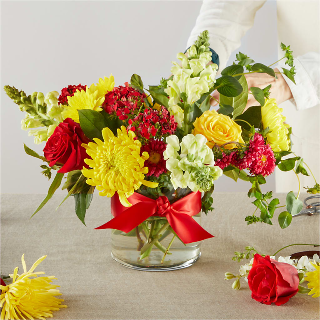 Lucky Lantern - A Florist Original – AZAR FLRST INC/NEWPORT BEACH FLRST & GDN, Irvine CA