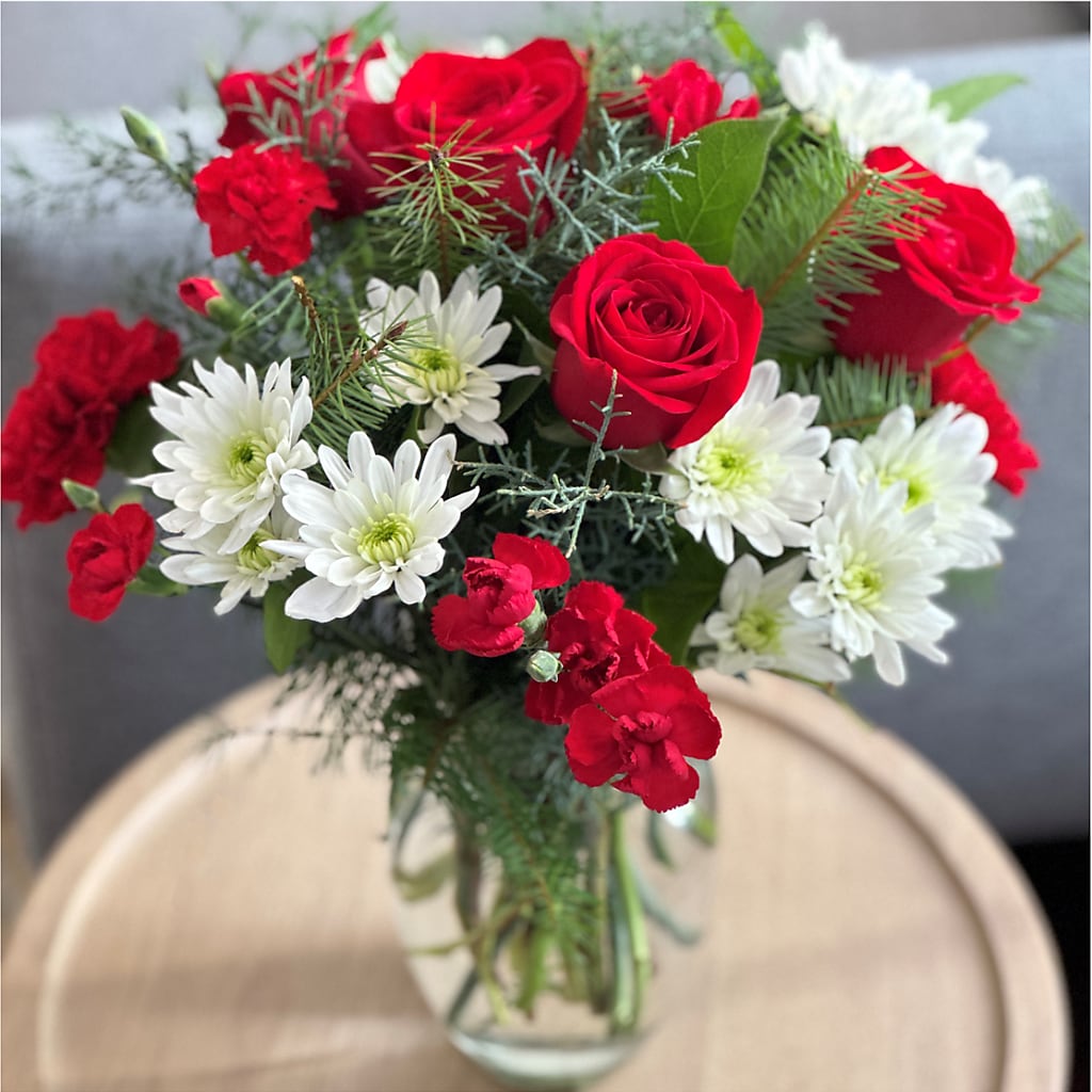 Seasonal Magic Bouquet – AZAR FLRST INC/NEWPORT BEACH FLRST & GDN, Irvine CA