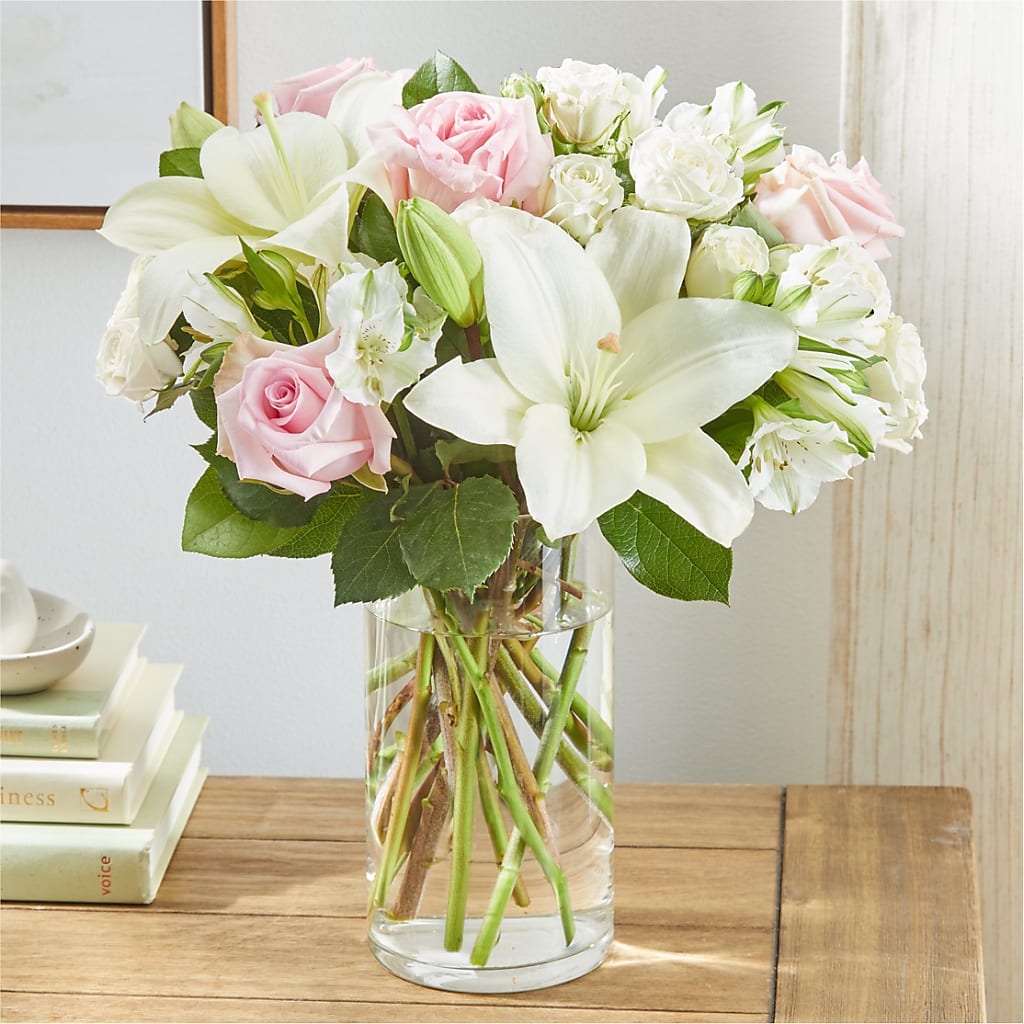 Kindhearted Bouquet – AZAR FLRST INC/NEWPORT BEACH FLRST & GDN, Irvine CA