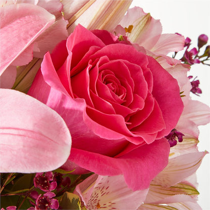 Lucky in Love Bouquet – AZAR FLRST INC/NEWPORT BEACH FLRST & GDN, Irvine CA