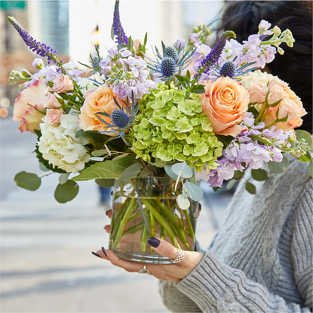 Porch Swing Bouquet – AZAR FLRST INC/NEWPORT BEACH FLRST & GDN, Irvine CA