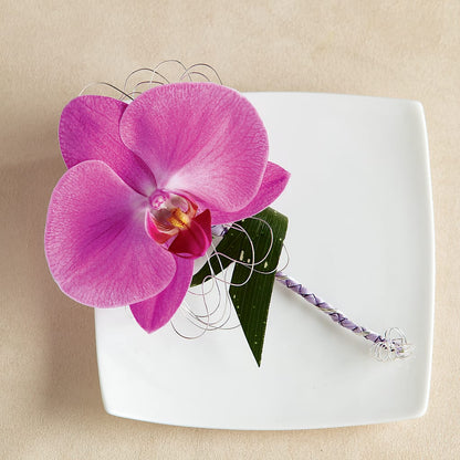 Glorious Boutonniere – AZAR FLRST INC/NEWPORT BEACH FLRST & GDN, Irvine CA