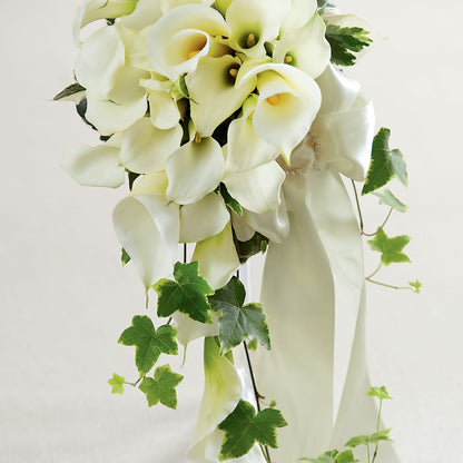 White Chapel Bouquet – AZAR FLRST INC/NEWPORT BEACH FLRST & GDN, Irvine CA